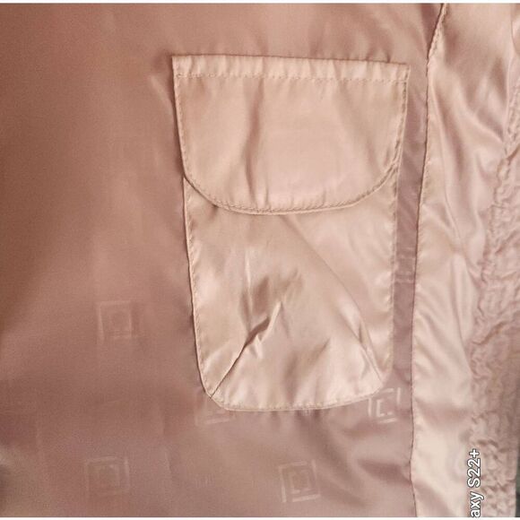 V20  Liz Claiborne pink quilted puffer vest - Picture 7 of 11